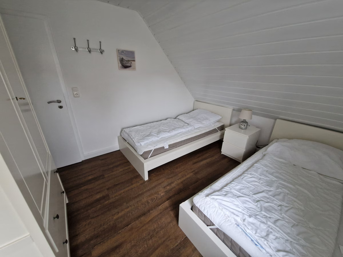 Schlafzimmer 2