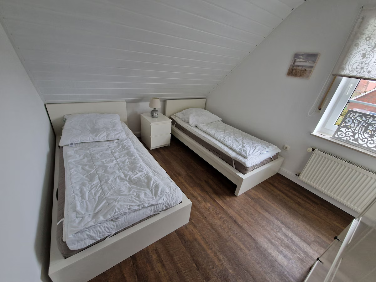 Schlafzimmer 2